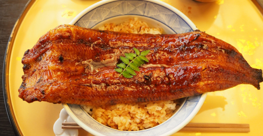 食べ比べ】三河一色産 うなぎ紅白セット 各1尾（約300g / 肝串付